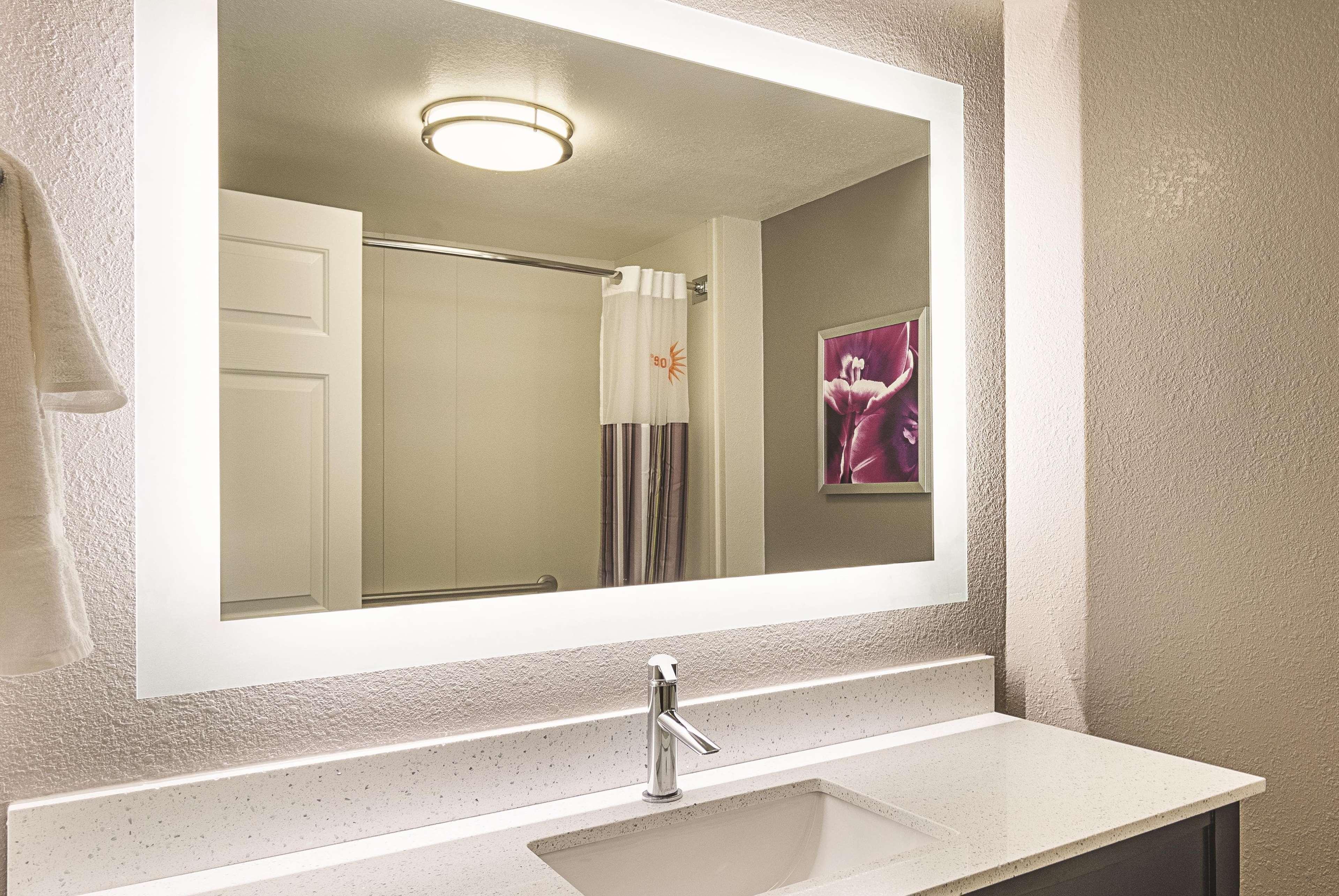 Hotel La Quinta By Wyndham Atlanta Perimeter Medical Sandy Springs Esterno foto
