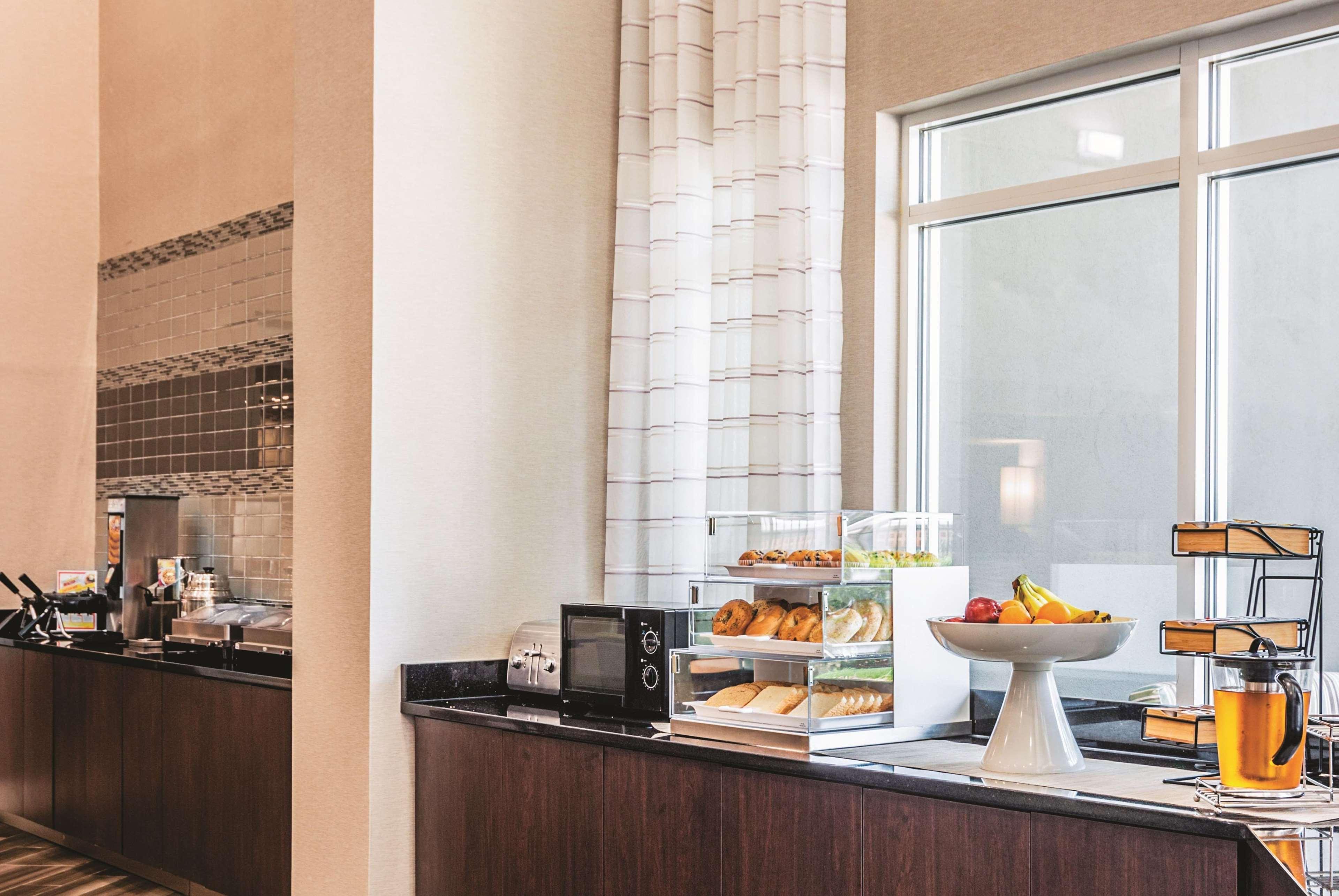 Hotel La Quinta By Wyndham Atlanta Perimeter Medical Sandy Springs Esterno foto