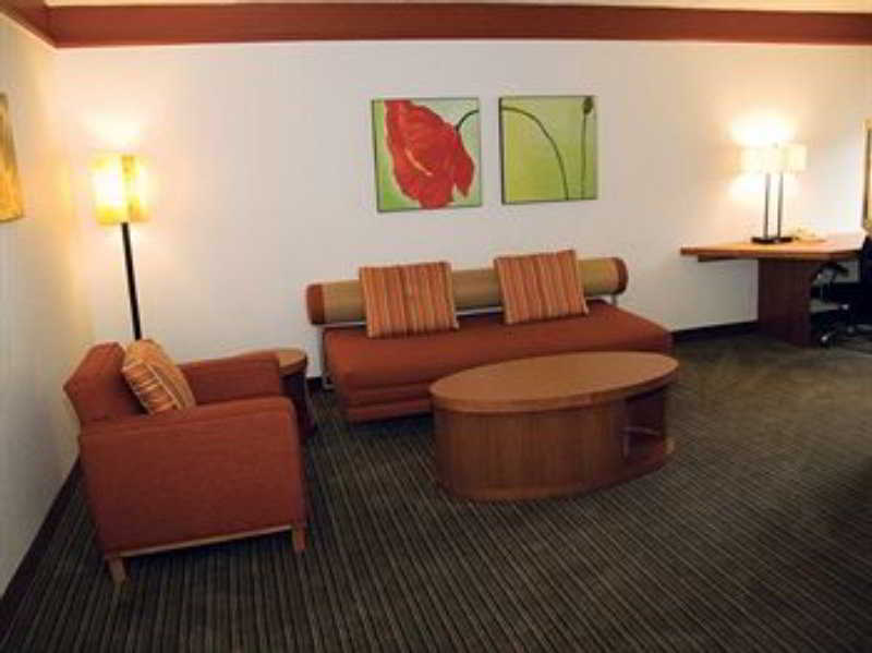Hotel La Quinta By Wyndham Atlanta Perimeter Medical Sandy Springs Esterno foto