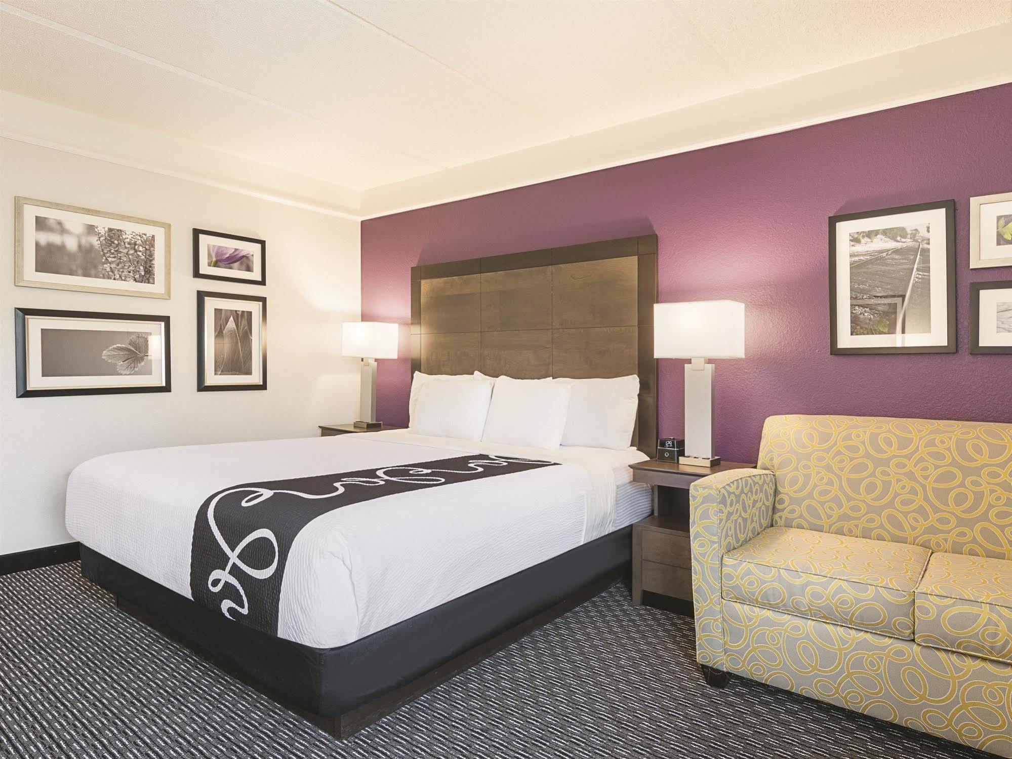 Hotel La Quinta By Wyndham Atlanta Perimeter Medical Sandy Springs Esterno foto
