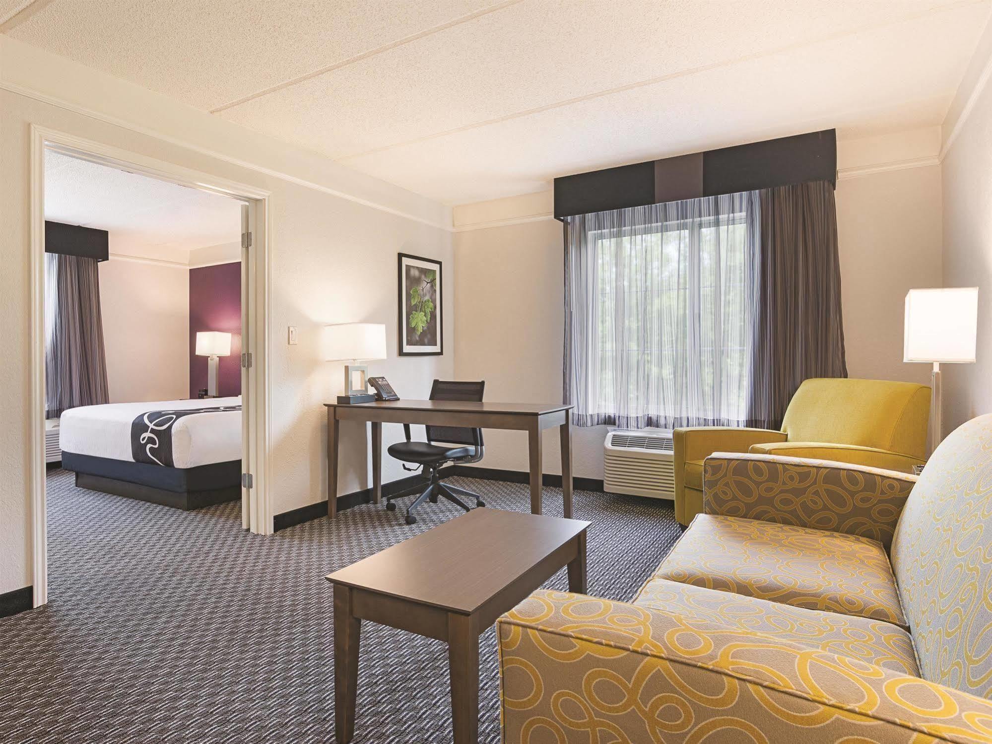Hotel La Quinta By Wyndham Atlanta Perimeter Medical Sandy Springs Esterno foto