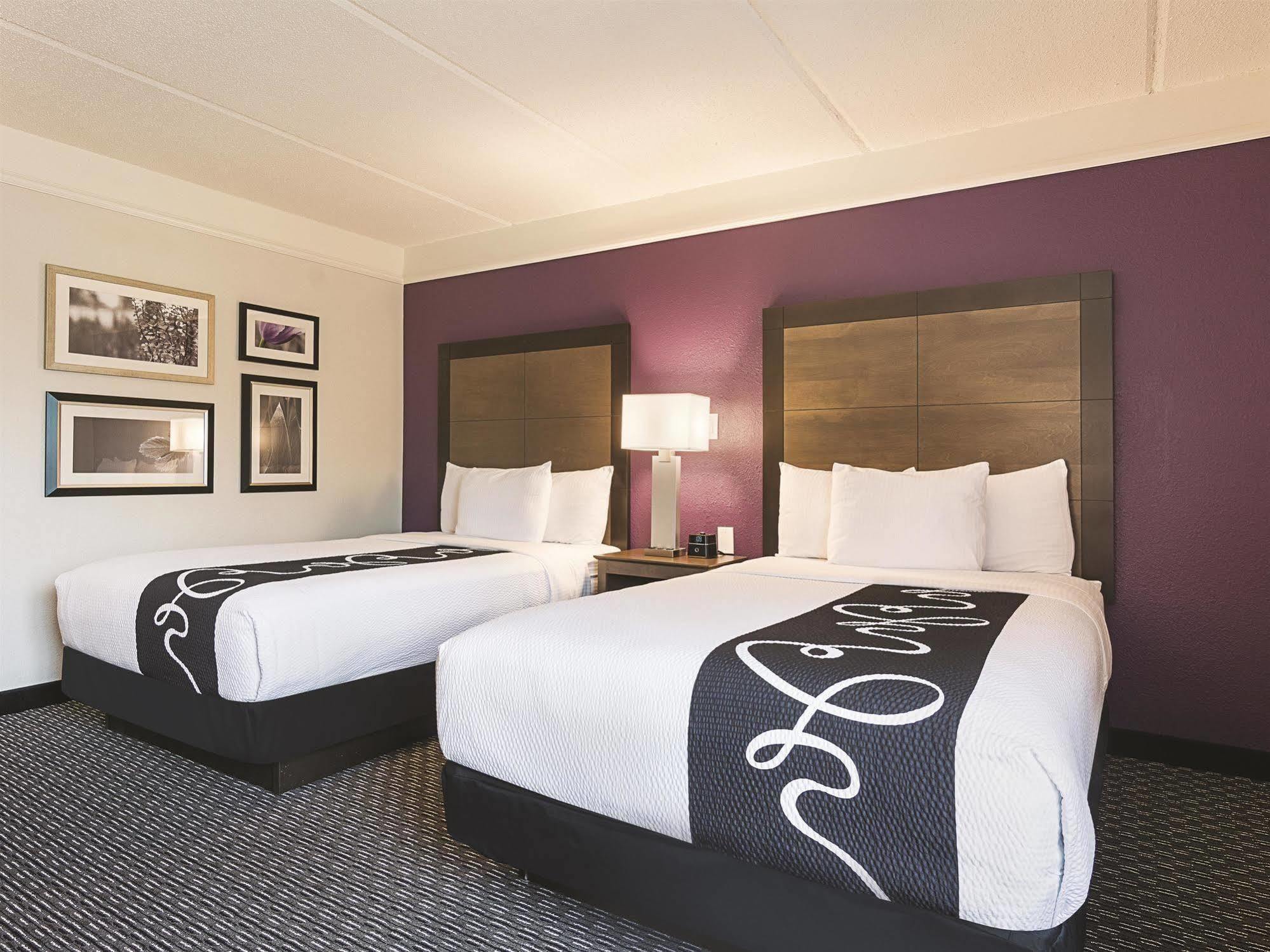 Hotel La Quinta By Wyndham Atlanta Perimeter Medical Sandy Springs Esterno foto