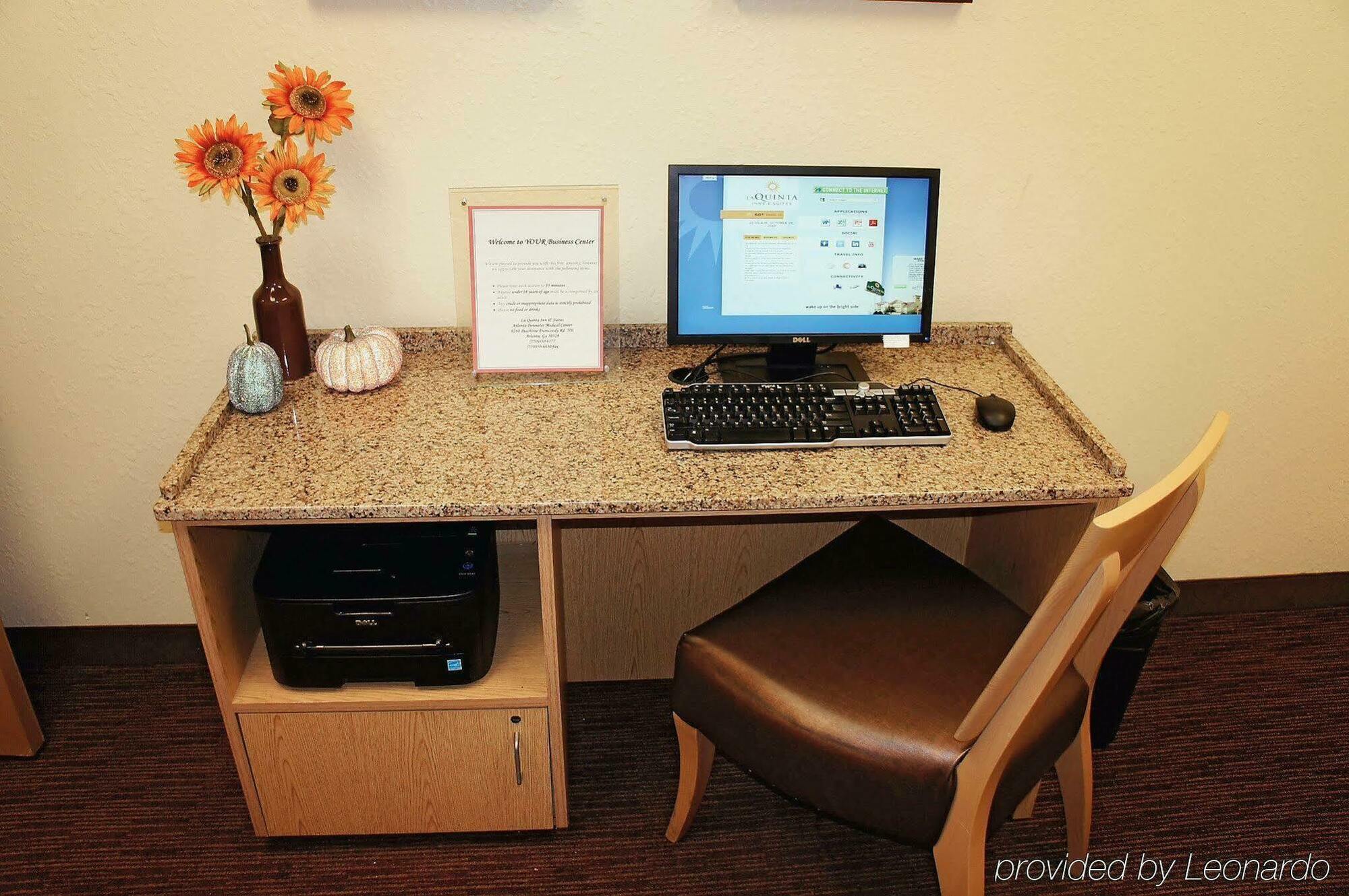 Hotel La Quinta By Wyndham Atlanta Perimeter Medical Sandy Springs Esterno foto